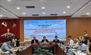 Chia sẻ kinh nghiệm học thuật và thúc đẩy hợp tác nghiên cứu Việt Nam và Hàn Quốc 