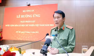 Lực lượng Công an tiếp tục gương mẫu, đi đầu trong xây dựng, hoàn thiện pháp luật