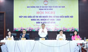 Thường trực Ban Bí thư tiếp xúc giữa cử tri với người ứng cử Đại biểu Quốc hội