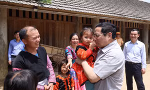 Thủ tướng thăm mô hình du lịch văn hoá cộng đồng tại Vân Hồ, Sơn La