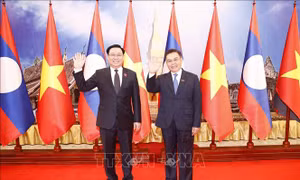 Chủ tịch Quốc hội Vương Đình Huệ kết thúc tốt đẹp chuyến thăm chính thức nước CHDCND Lào