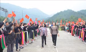 Trưởng ban Dân vận Trung ương dự Ngày hội Đại đoàn kết toàn dân tộc tại Yên Bái