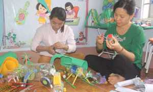 Bồi dưỡng nghiệp vụ sư phạm cho nhân viên văn phòng... để khắc phục thiếu giáo viên