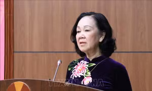 Thường trực Ban Bí thư Trương Thị Mai tiếp xúc cử tri tại huyện Kim Bôi