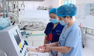 Yêu cầu rà soát quy trình tiêm chủng sau vụ trẻ tử vong