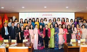 Chủ tịch Quốc hội dự Lễ kỷ niệm 10 năm nâng cấp, đổi tên thành Báo Đại biểu Nhân dân 