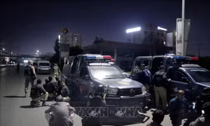 Lực lượng Taliban ở Pakistan thừa nhận tấn công trụ sở cảnh sát thành phố Karachi