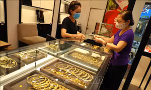 Giá vàng trong nước tiếp tục tăng 100.000 đồng/lượng