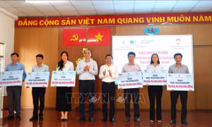 Hỗ trợ xây dựng 18 căn nhà Đại đoàn kết cho hộ khó khăn tại Tây Ninh