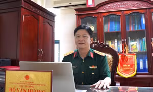 Đại tá Hồ Văn Hương giữ chức Phó Trưởng Ban Cơ yếu Chính phủ