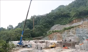 Hành trình đổi mới cùng đất nước: Khí thế lao động trên 2 công trình trọng điểm