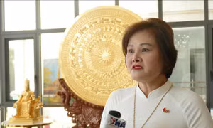 Cộng đồng người Việt tại Lào tin tưởng Việt Nam sẽ phát triển phồn vinh 