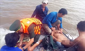 Bốn ngư dân Kiên Giang tử vong do ngạt khí trong hầm cá