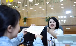 Cải cách hành chính gắn với xây dựng và hoàn thiện nhà nước pháp quyền XHCN Việt Nam