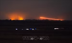 Israel không kích căn cứ không quân Syria