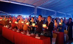 Đoàn kết tri ân các Anh hùng Liệt sĩ Việt Nam - Lào