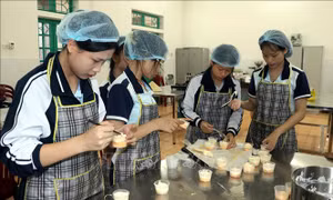 Ngôi trường THPT đầu tiên dạy làm nông nghiệp theo mô hình Nhật Bản