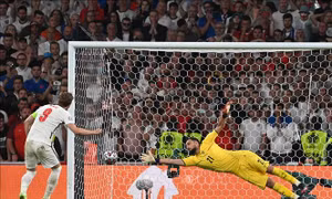 Gianluigi Donnarumma - Từ truyền nhân của Buffon tới nhà vô địch châu Âu