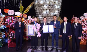 Tháp Thần nông tại Bắc Ninh được công nhận Kỷ lục thế giới