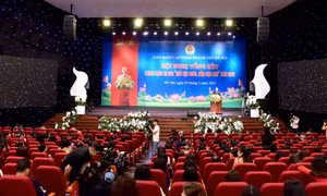 Tôn vinh, tri ân nữ cán bộ, đoàn viên Công đoàn Thủ đô xuất sắc