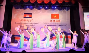 Bế mạc Ngày hội giao lưu 200 nhà báo trẻ và thanh niên ưu tú Việt Nam - Campuchia