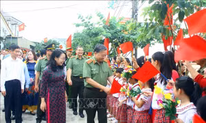 Bộ trưởng Bộ Công an Tô Lâm dự Ngày hội Đại đoàn kết toàn dân tộc tại Nghệ An
