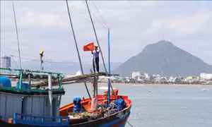 Sau Tết muộn, ngư dân sẵn sàng vươn khơi