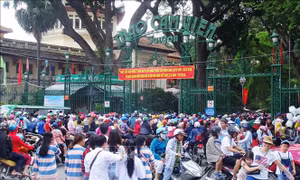 Các khu vui chơi giải trí tại TP Hồ Chí Minh đông kín khách tham quan