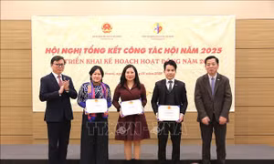 Cộng đồng người Việt tại Hàn Quốc hướng về quê hương