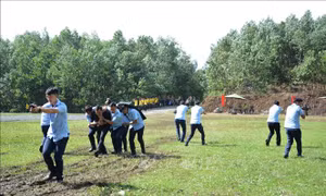 Mãn nhãn xem xử lý tình huống nghiệp vụ kết hợp bắn súng, võ thuật, lái xe của lực lượng Cảnh vệ