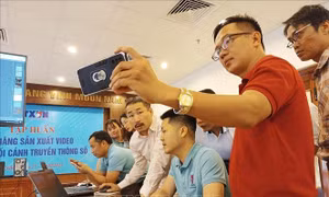 Phát triển báo chí đa nền tảng trong kỷ nguyên mới