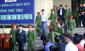 Vụ đánh bạc nghìn tỷ qua mạng: Phan Văn Vĩnh 9 năm tù, Nguyễn Thanh Hóa 10 năm tù