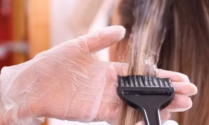Hóa chất duỗi tóc làm tăng gấp hai lần nguy cơ mắc ung thư tử cung