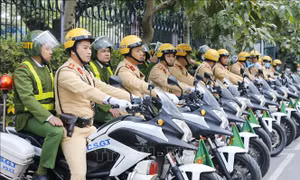 Cảnh sát Việt Nam mưu trí, dũng cảm, vì nước, vì dân quên thân phục vụ