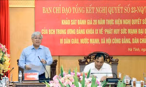 Chủ tịch Ủy ban Mặt trận Tổ quốc Việt Nam làm việc tại Hà Tĩnh