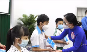Tăng cường giải pháp bảo vệ, chăm sóc trẻ em bị ảnh hưởng bởi dịch COVID-19