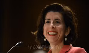 Bộ trưởng Thương mại Mỹ Gina Raimondo đến Trung Quốc
