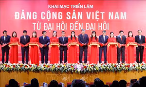 Tổng Bí thư Tô Lâm dự khai mạc triển lãm 'Đảng Cộng sản Việt Nam - Từ Đại hội đến Đại hội'
