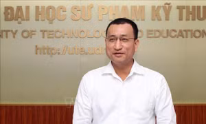 Khơi dậy mạnh mẽ khát vọng phát triển, tinh thần vươn lên trong đội ngũ trí thức