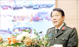 Đại tướng Lương Tam Quang tiếp xúc với cử tri tỉnh Hưng Yên
