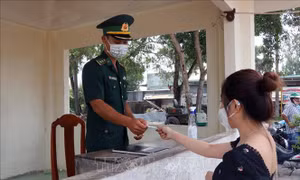 Campuchia đề nghị Việt Nam phối hợp để vận tải hàng hóa qua biên giới không gián đoạn