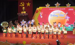 Thái Nguyên: Tặng quà Trung thu cho 250 thiếu nhi có hoàn cảnh đặc biệt