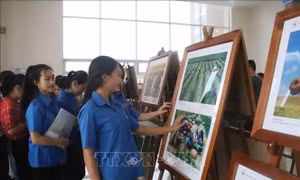 Giới thiệu gần 400 tác phẩm ảnh và phim phóng sự, tài liệu về cộng đồng ASEAN 