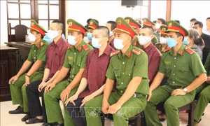Xét xử vụ án tại Tịnh thất Bồng Lai: Tòa bác đề nghị dừng phiên tòa của luật sư