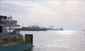 Mỹ phát động chiến dịch phong tỏa hệ thống cảng biển của Iran