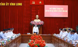 Thủ tướng Lê Minh Hưng: Vĩnh Long phải đổi mới mạnh mẽ mô hình tăng trưởng, tạo đột phá phát triển
