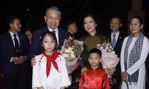 Tổng Bí thư, Chủ tịch nước Tô Lâm và Phu nhân bắt đầu thăm cấp Nhà nước Cộng hòa Singapore