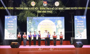 Tổ chức Đêm Trung thu chủ đề 'Chia sẻ yêu thương'