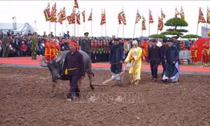 Giữ gìn nét đẹp lễ hội đầu Xuân