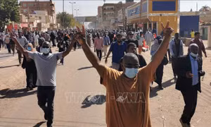 Lực lượng an ninh Sudan ngăn người biểu tình tiến tới Dinh Tổng thống